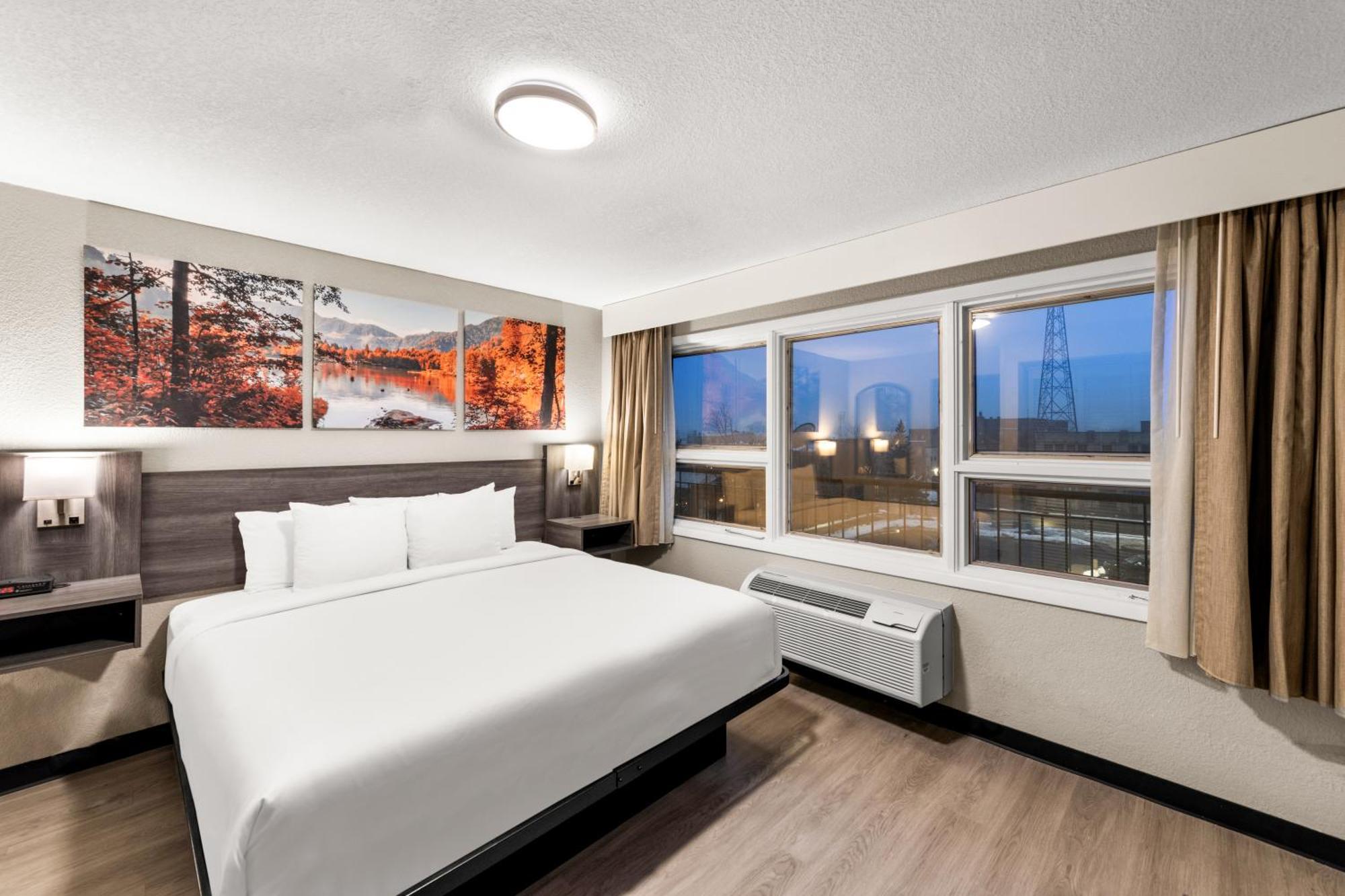 Clarion Pointe Rhinelander Downtown Hotel Bagian luar foto