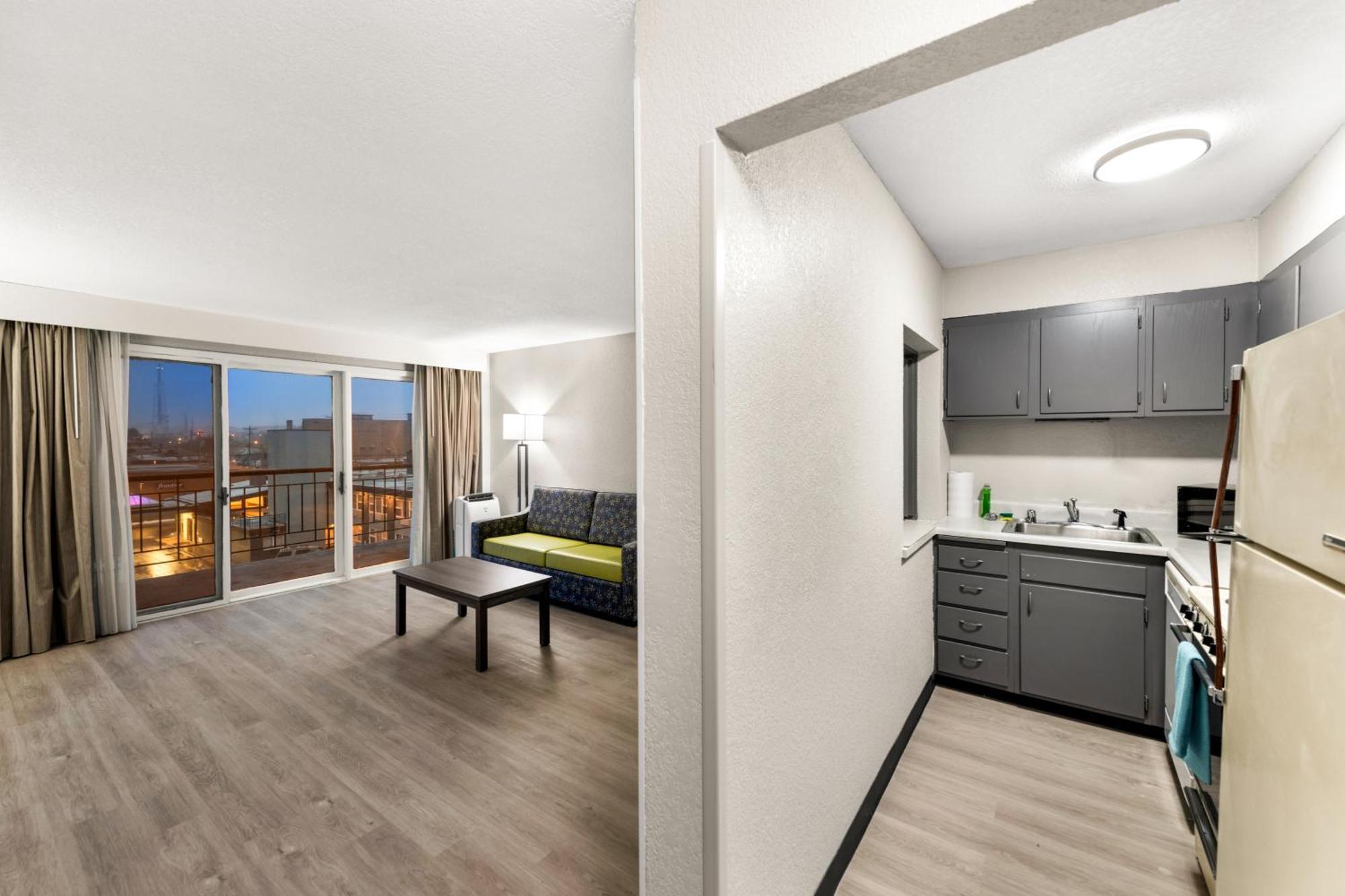 Clarion Pointe Rhinelander Downtown Hotel Bagian luar foto