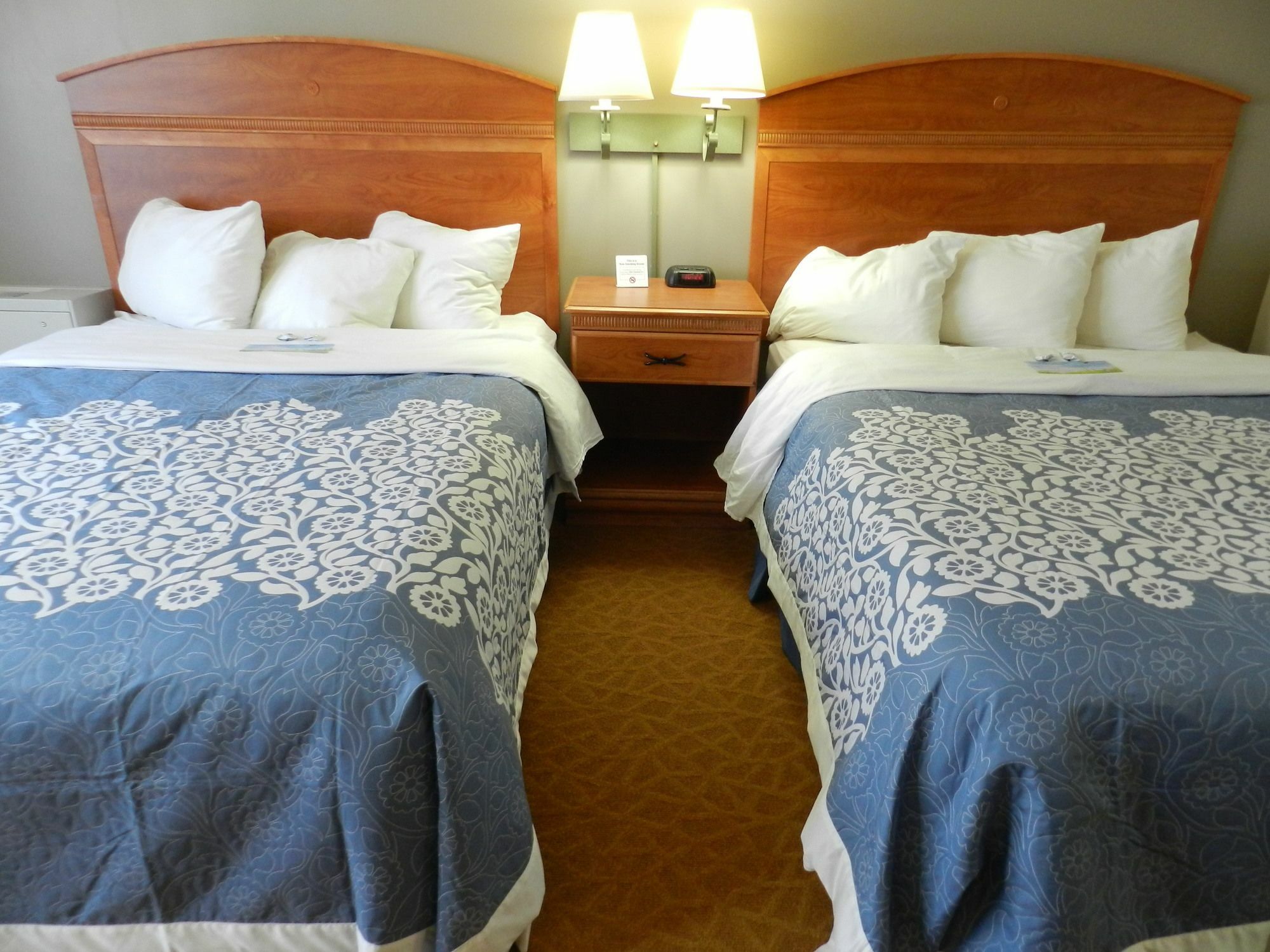 Clarion Pointe Rhinelander Downtown Hotel Bagian luar foto