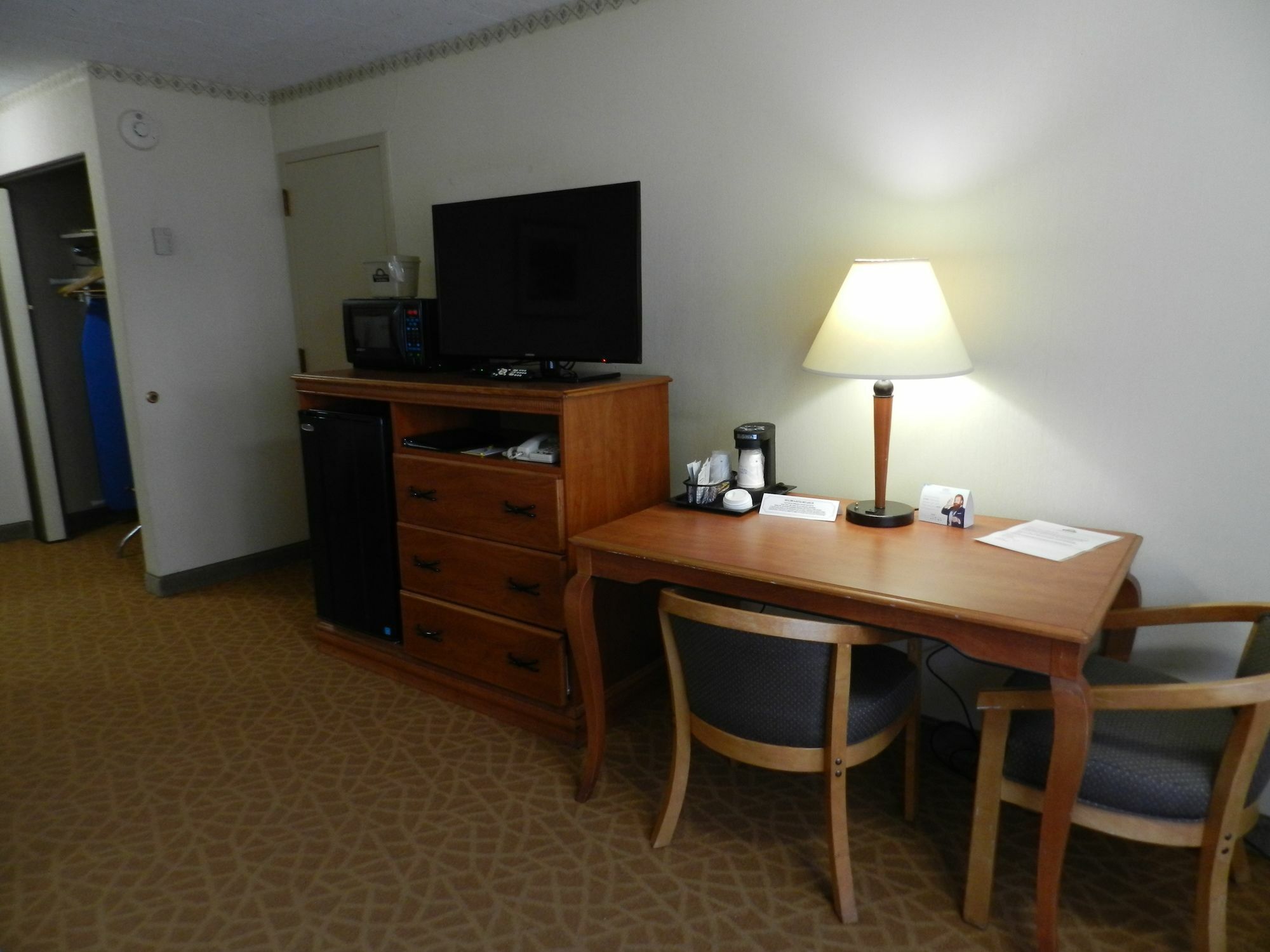 Clarion Pointe Rhinelander Downtown Hotel Bagian luar foto
